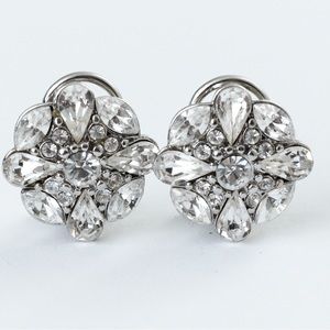 Retro clear stone cluster clip on earrings
